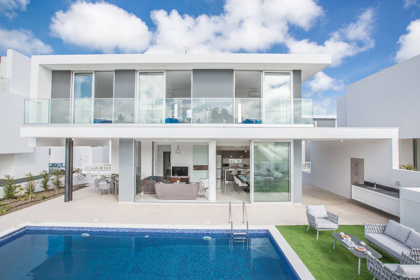 Villa Prol21,fantastic 3bdr Protaras Villa with Pool,close to Fig Tree Bay Beach in Protaras, Syd Cypern