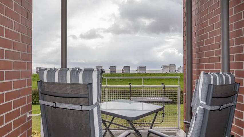 Ferienwohnung für 5 Personen, mit Balkon am Südstrand Wilhelmshaven