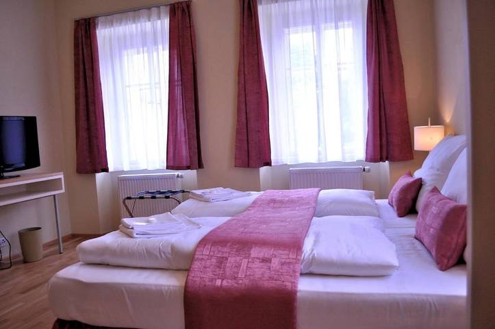 BnB für 6 Personen, mit Sauna und Ausblick sowie Garten in Elbsandsteingebirge - 3