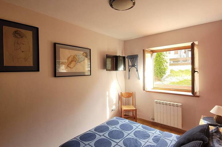 Ganze Wohnung, Magie Pyrenees, Ferienwohnung in Linsoles, Valle de Benasque mit Pool und WIFI in Cerler, Benasque