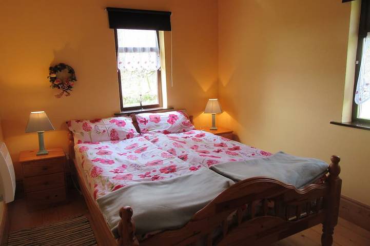 Traditional style Cottage in a quiet location close to the Kenmare Bay in County Kerry