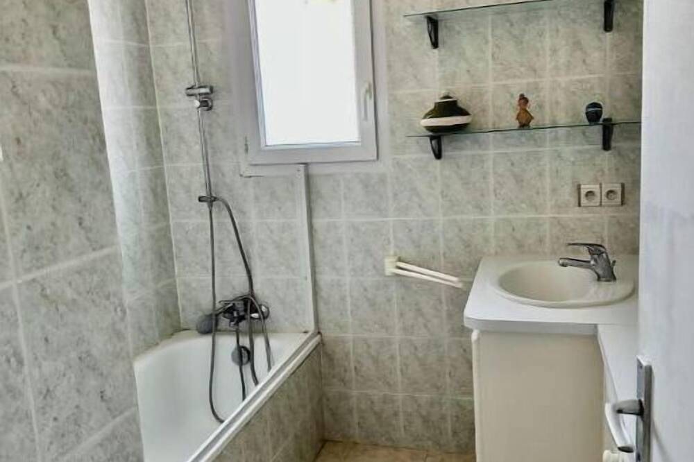 Pretty villa with private pool in Valréas, Enclave de Valreas