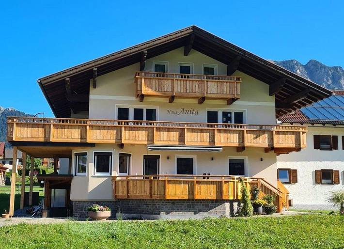 Vakantiewoning voor 2 personen, met balkon en tuin in Grän