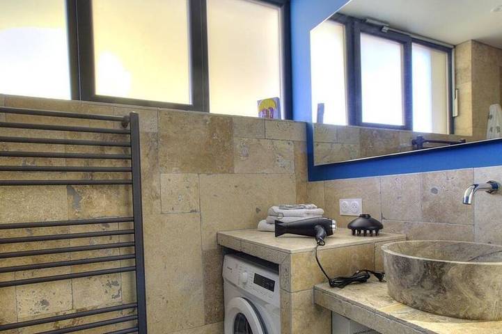 Location de vacances pour 4 personnes, avec jardin à Thurins - 4