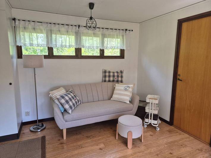 Stensjö Holiday Home – Cozy Swedish Cottage by the Lake in Blekinge in Svenska Östersjön