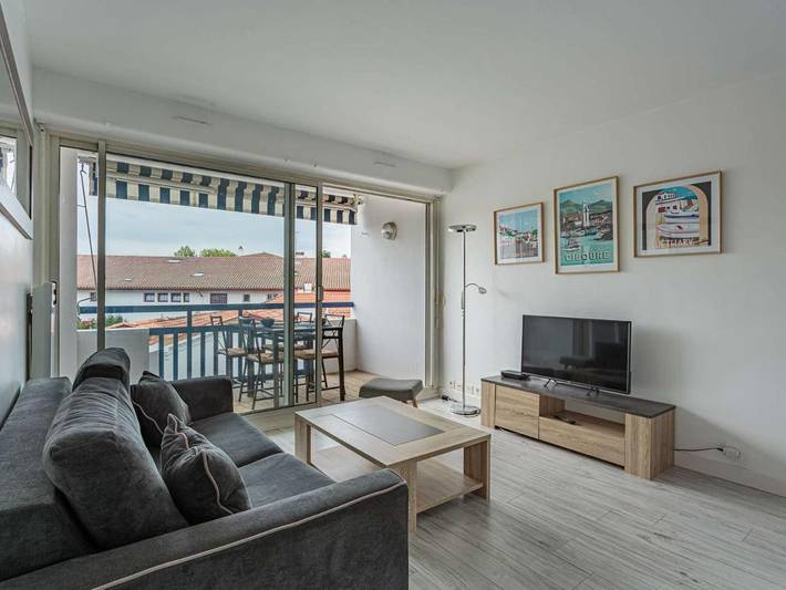Gîte pour 4 personnes, avec Terrasse dans Golf De La Nivelle - 2