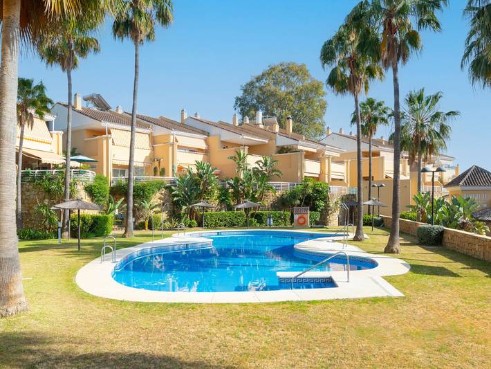 Holiday rental for 4 people, with Garden and Pool in San Pedro de Alcántara