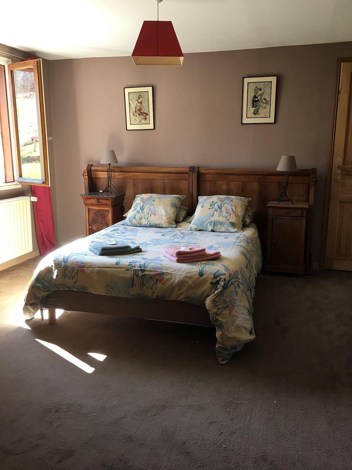 Chambres d’hôtes du Breuil mit Pool, Garten und Table d'Hôtes in Gouloux, Naturpark Morvan