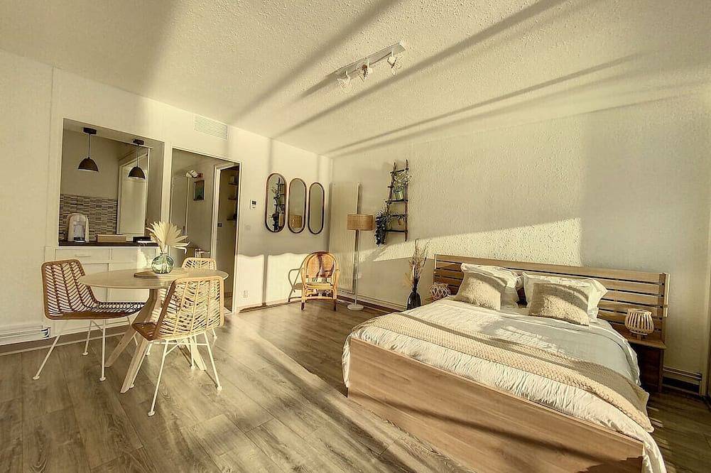 Entire apartment, Cosy - Vue Imprenable sur le lac in Tresserve, Chambéry region