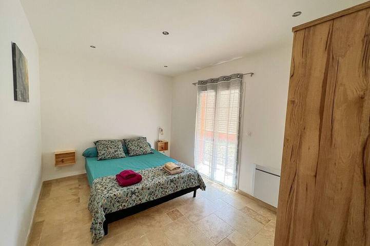 Location de vacances pour 6 personnes, avec jardin, animaux acceptés à Gonfaron - 4