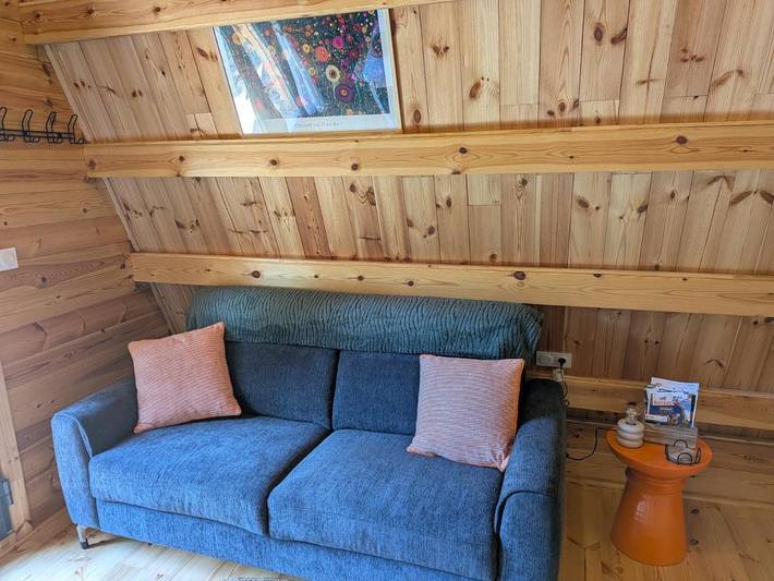 Gîte pour 4 personnes, avec Terrasse et Jardin ainsi que Piscine et Vue à Vivy - 4