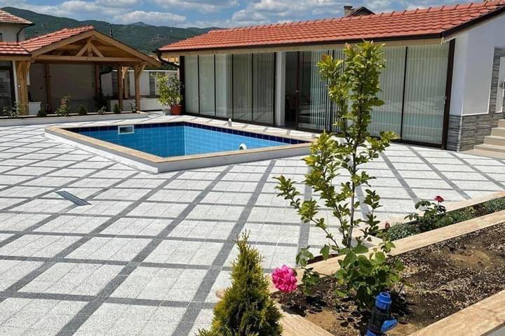 Villa für 14 Personen, mit Terrasse und Garten sowie Pool in Bulgarien