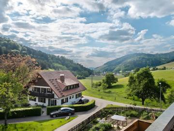 Ferienwohnung für 5 Personen, mit Garten und Balkon in Glottertal