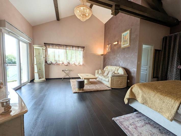 Location de vacances pour 8 personnes, avec balcon ainsi que jacuzzi et piscine à Échenevex - 3