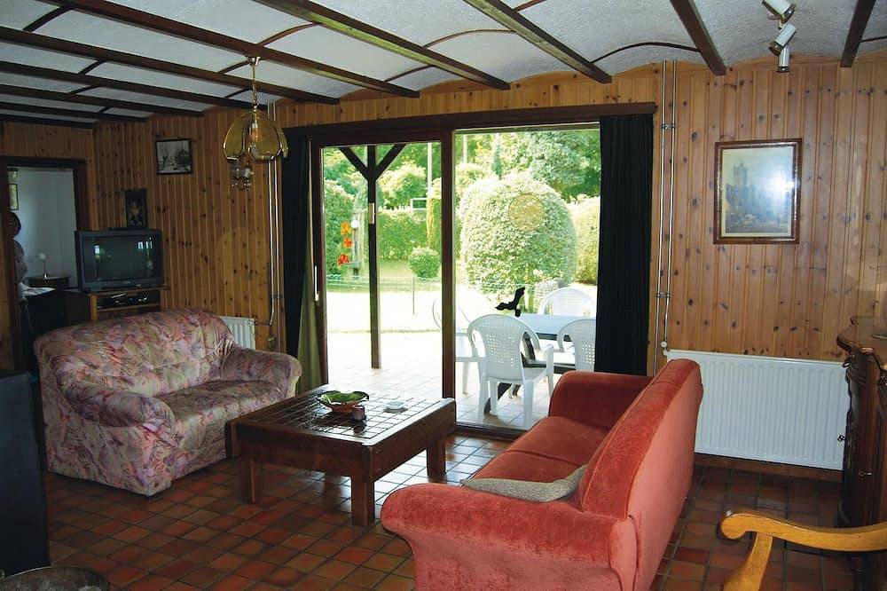 Gorgeous home in Wachtebeke with Wifi in Wachtebeke, Oost-Vlaanderen