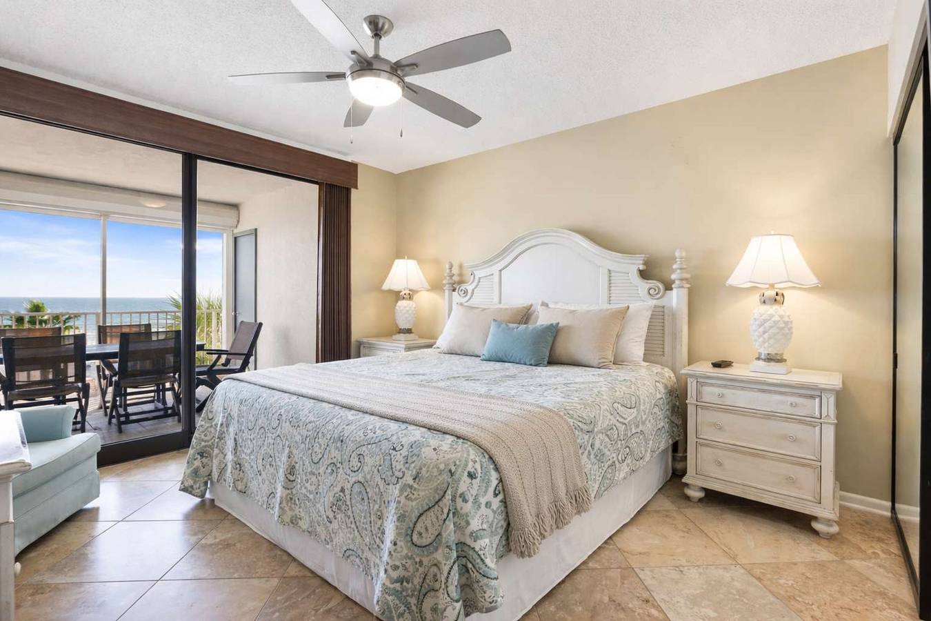 Ganze Wohnung, Windward Pointe 305 3rd floor Beachfront pool in Orange Beach, Mobile Bay
