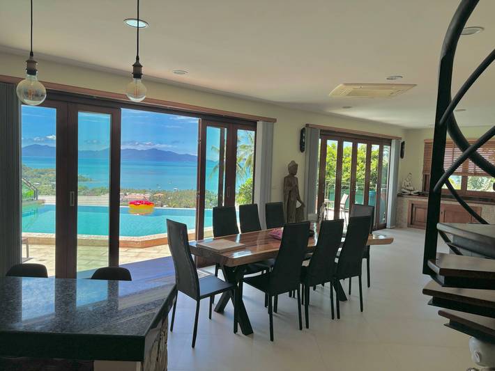 Villa für 8 Personen, mit Whirlpool und Balkon auf Koh Samui