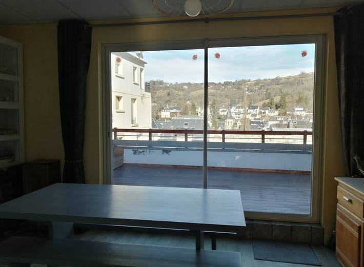 Gîte pour 6 personnes, avec terrasse à La Bourboule - 3