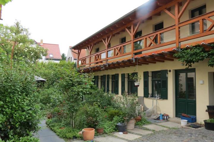 Ferienwohnung für 3 Personen, mit Balkon und Terrasse sowie Garten am Zwenkauer See