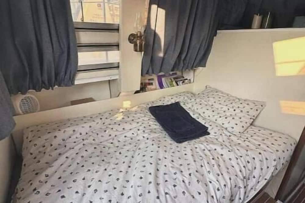 Rétro bateau Scorpios Ii in La Baule-Escoublac, Côte d'Amour