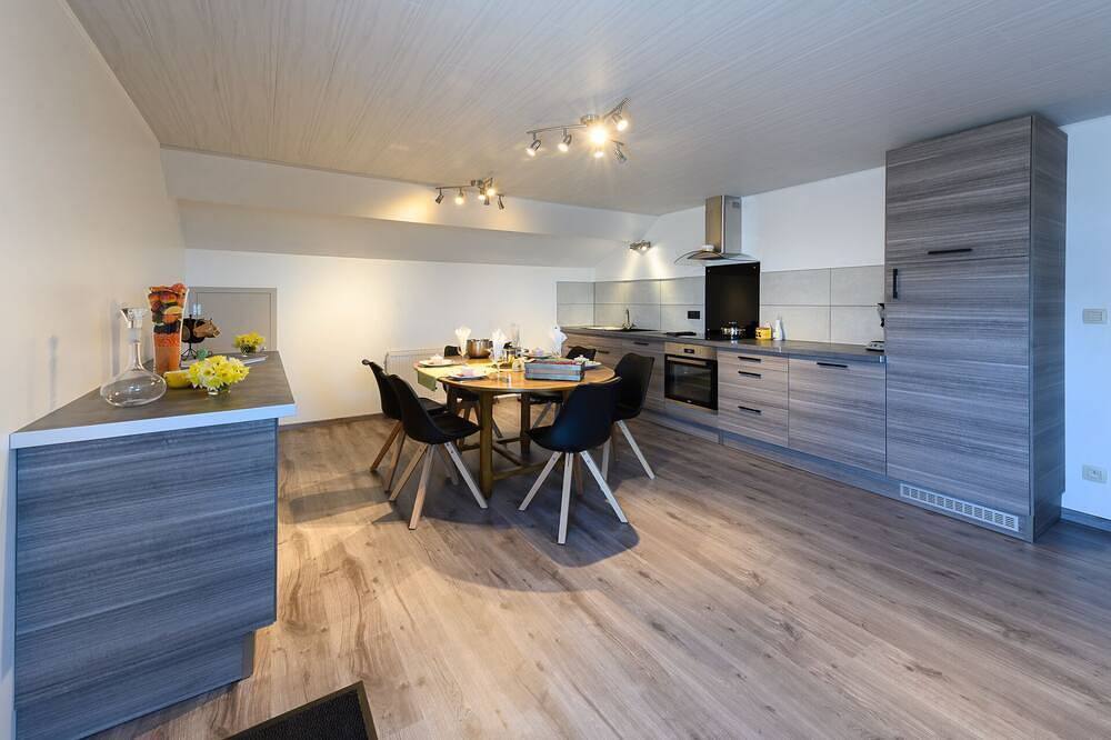 Ganze Wohnung, Schönes Ferienhaus für 5 Personen komplett renoviert in Nassogne, Luxemburg Provinz