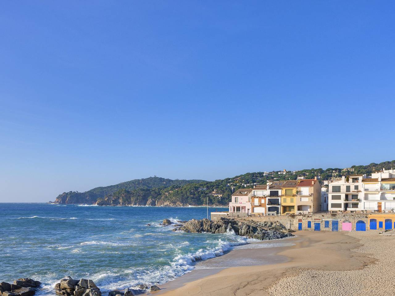 Appartement entier, Appartement avec terrasse à 50m de la plage à Calella de Palafrugell, Costa Brava in Calella de Palafrugell, Palafrugell