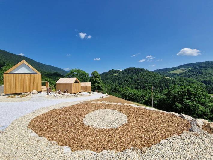 Camping für 4 Personen, mit Terrasse und Ausblick in Slowenien - 2