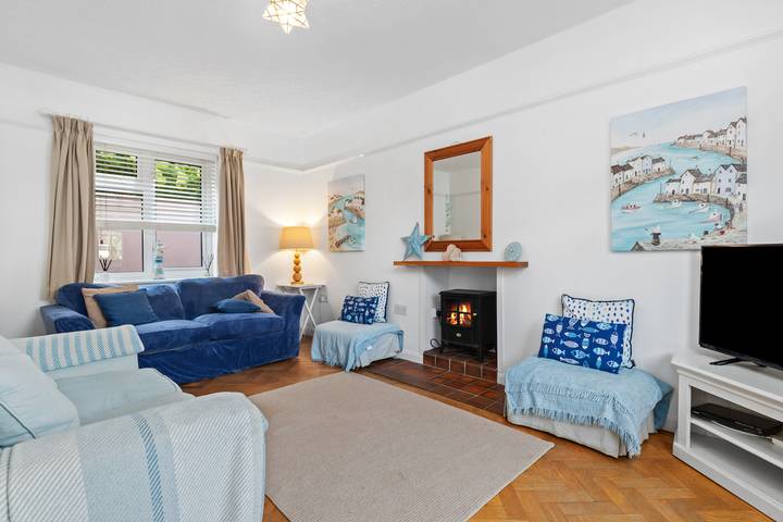 Ruby Cottage - Beachside Cottage with Views in Saundersfoot, Pembrokeshire