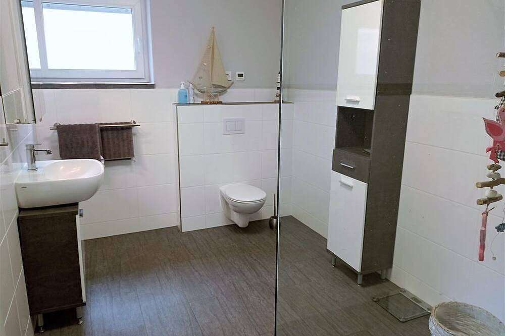 Ganze Wohnung, 2-Bett-Ferienwohnung Charly, 2-3 Personen - Ferienhaus Egger in Üdersdorf, Vulkaneifel