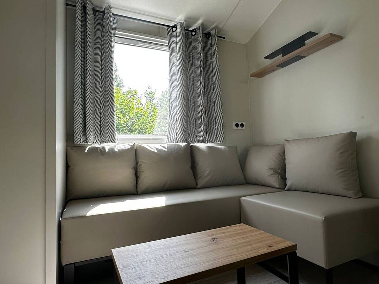 Mobil-home, animaux admis - 6 pers. in Saint-Martin-Lars-en-Sainte-Hermine, Fontenay-le-Comte