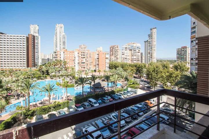 Holiday home for 4 people, with pool, with pets in Benidorm