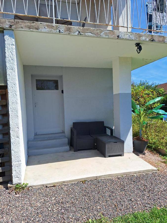 Location de vacances pour 3 personnes, avec vue et jardin à Luxeuil-les-Bains - 3