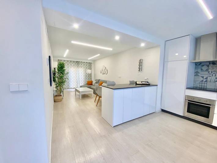 Apartamento de vacaciones para 6 personas, con vistas y terraza - 1