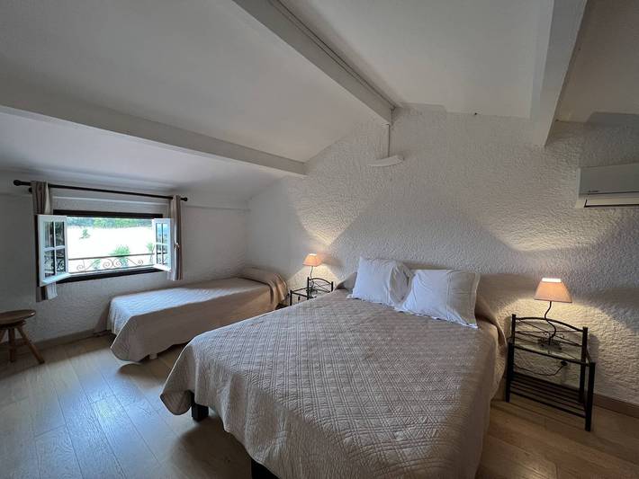 Gîte pour 4 personnes, avec piscine à Propriano - 2