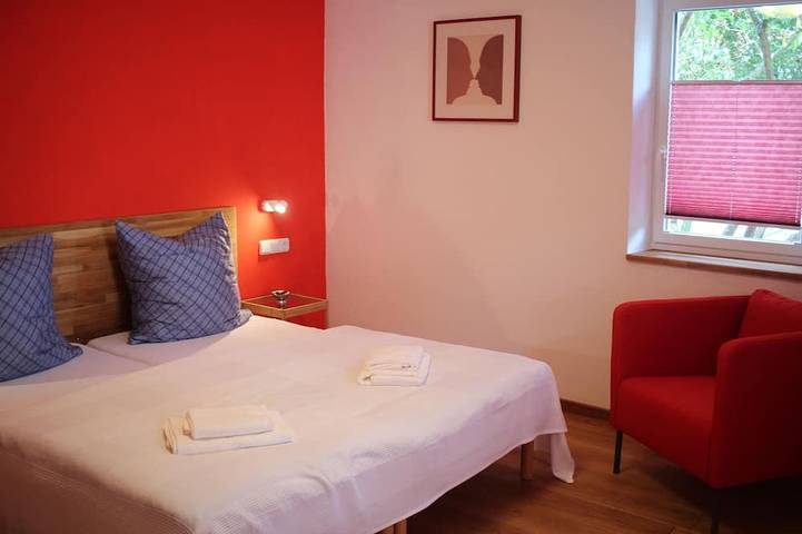 Ferienhaus für 8 Personen, mit Balkon und Garten