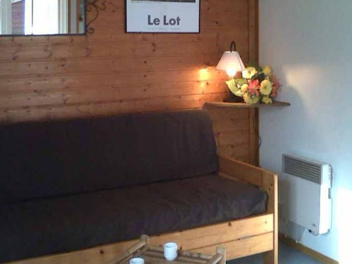 Gîte pour 4 personnes, avec piscine et terrasse, animaux acceptés à Girac - 3