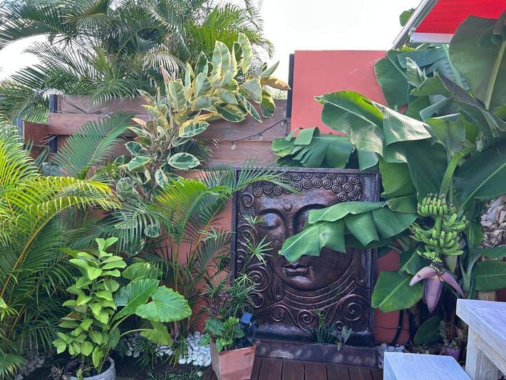 Location de vacances pour 6 personnes, avec jardin ainsi que piscine et vue à Les Trois-Bassins - 4