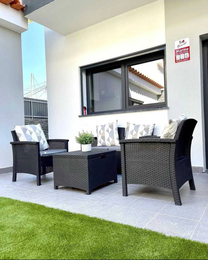 Casa de férias para 6 pessoas, com Varanda/Terraço e Terraço e ainda Jardim em Quinta do Conde