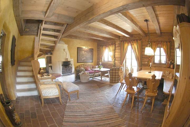 Chalet für 7 Personen, mit Balkon und Terrasse sowie Garten und Pool in Sankt Michael im Lungau