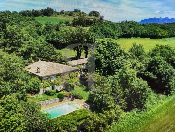 Vakantiehuis voor 12 personen, met tuin in Rhône-Alpes