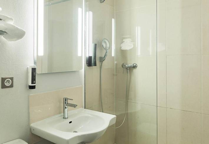 Hôtel pour 4 personnes, animaux acceptés à Brétigny-sur-Orge - 3