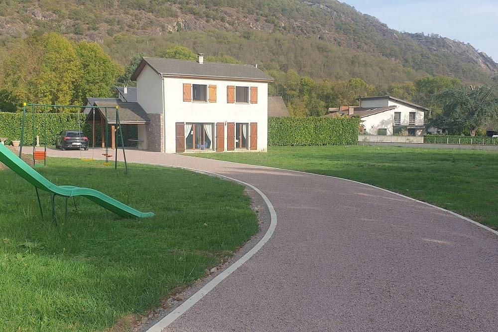 Résidence tout confort classée 'meublé de tourisme 3*** in Cierp-Gaud, Pyrénées