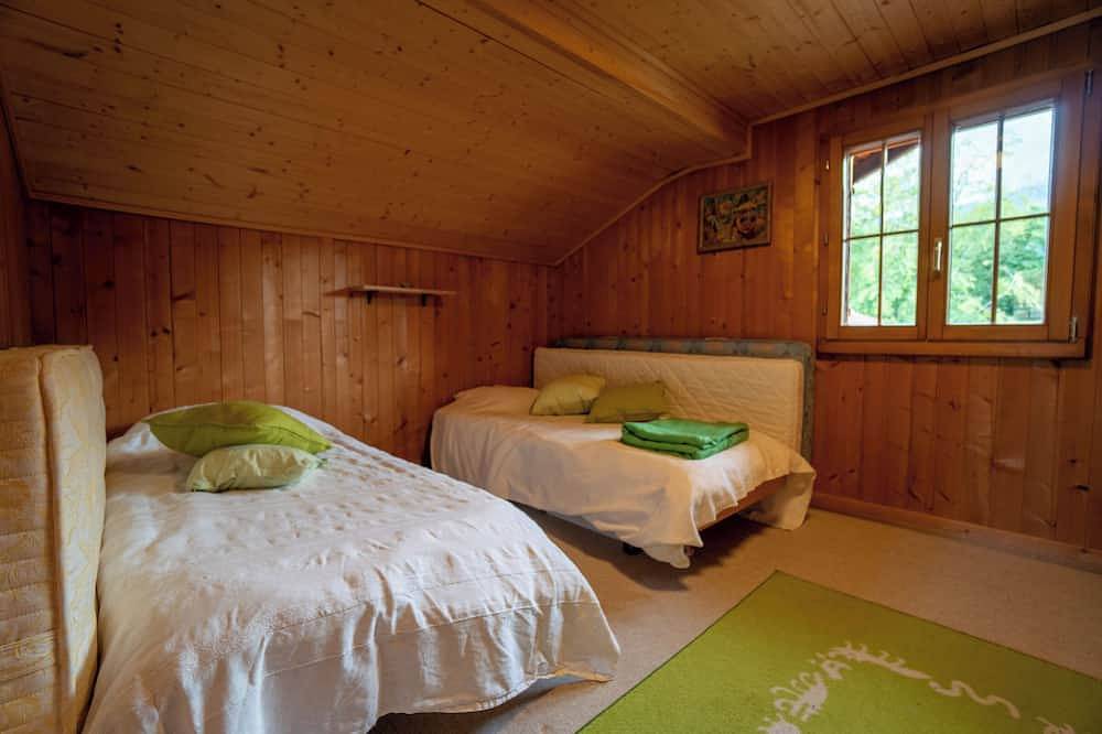 Grand chalet situé à quelques minutes de marches de la place de la Barboleuse, de la gare, des comme in Gryon, Alpes Vaudoises