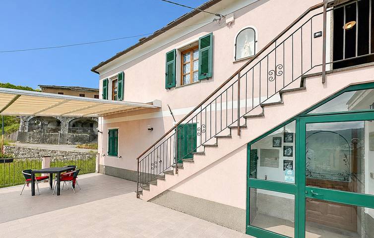Appartamento intero, Accogliente appartamento con 2 camere da letto, terrazza, Wi-Fi e parcheggio, vicino a ristoranti e al fiume in Toceto, Varese Ligure