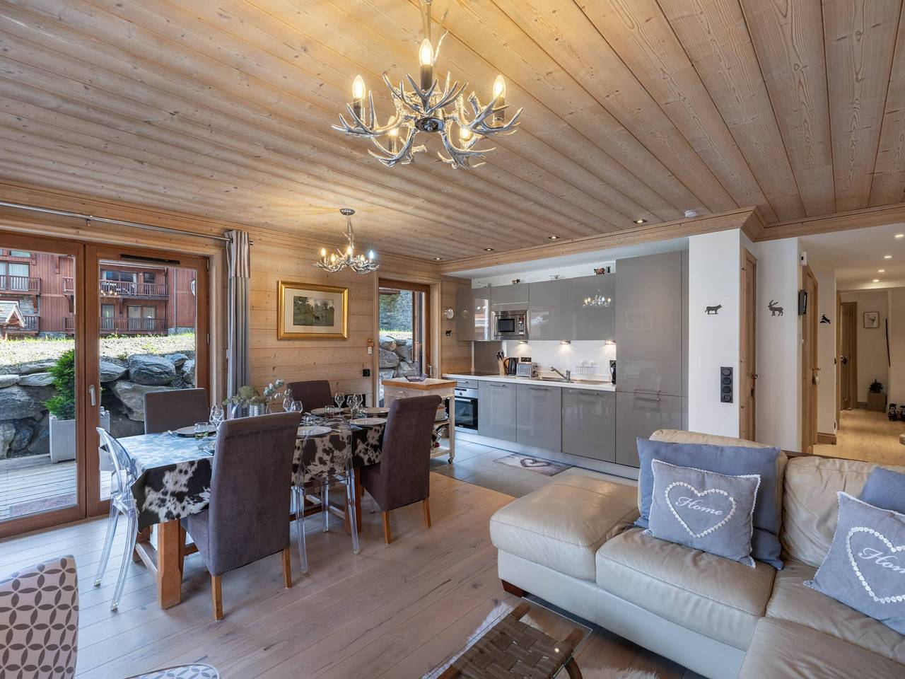 Ganze Wohnung, Familienwohnung in Courchevel mit Terrasse und überdachtem Parkplatz in Courchevel 1650 (Moriond), Saint-Bon-Tarentaise