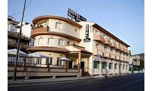Hotel para 4 personas, con balcón y vistas, Familias con niños - 1