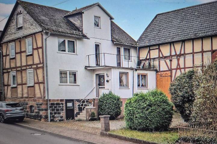 Ferienhaus für 8 Personen, mit Terrasse und Garten in Naturpark Lahn-Dill-Bergland