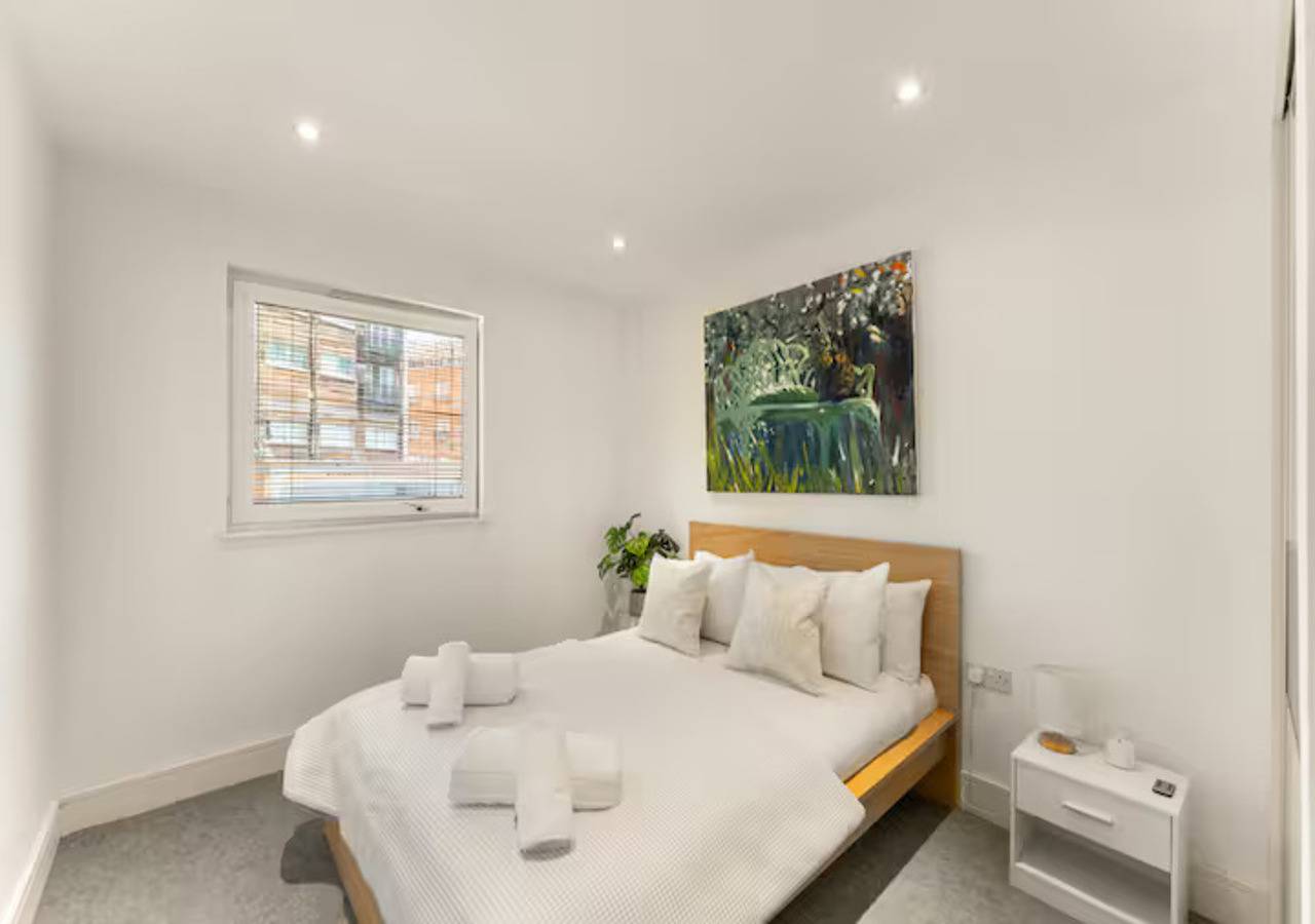 Ganze Wohnung, Lovely, spacious 2Br Apartment central Kingston - Pass the Keys in Kingston an der Themse, London