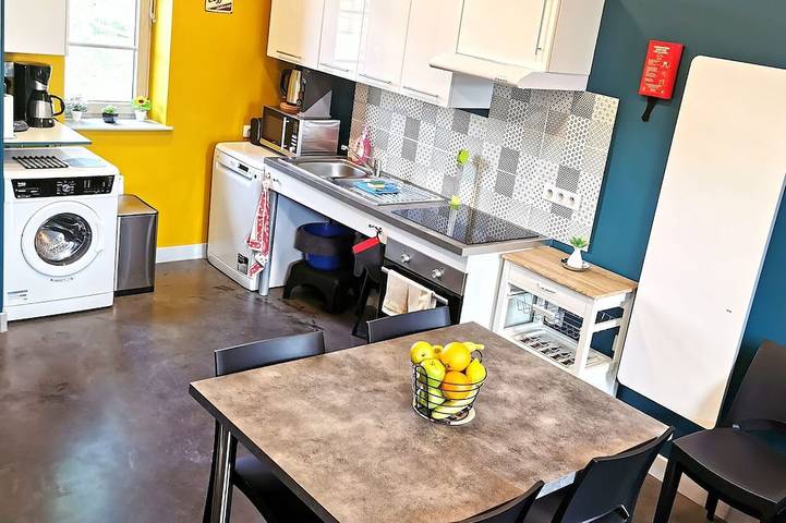 Gîte pour 6 personnes, avec Terrasse et Jardin