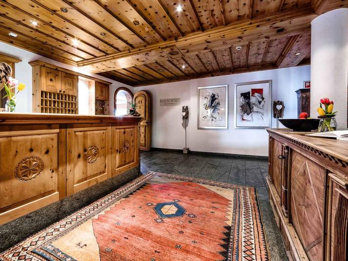 Hotel Seehof - Dz Arvenchic mit Seeblick und Balkon in Vaz/Obervaz, Plessur Alpen